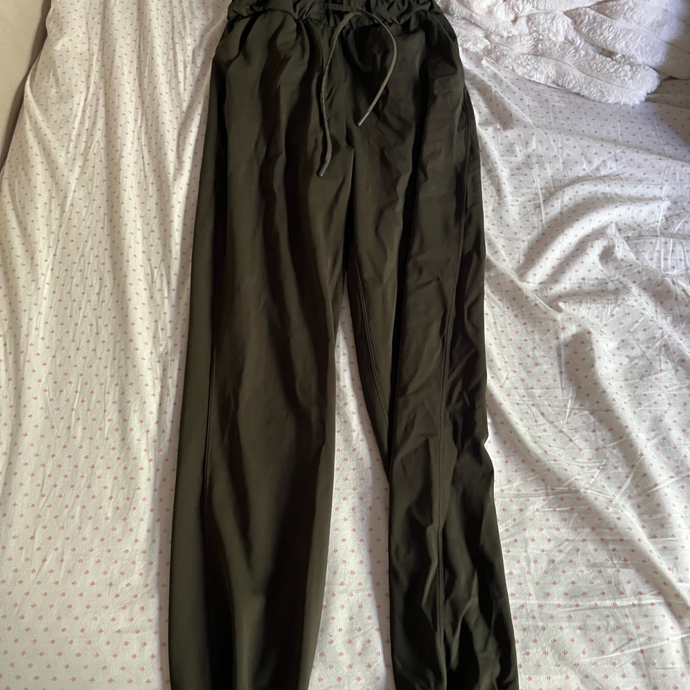 Stretch High-Rise Jogger
Full Length